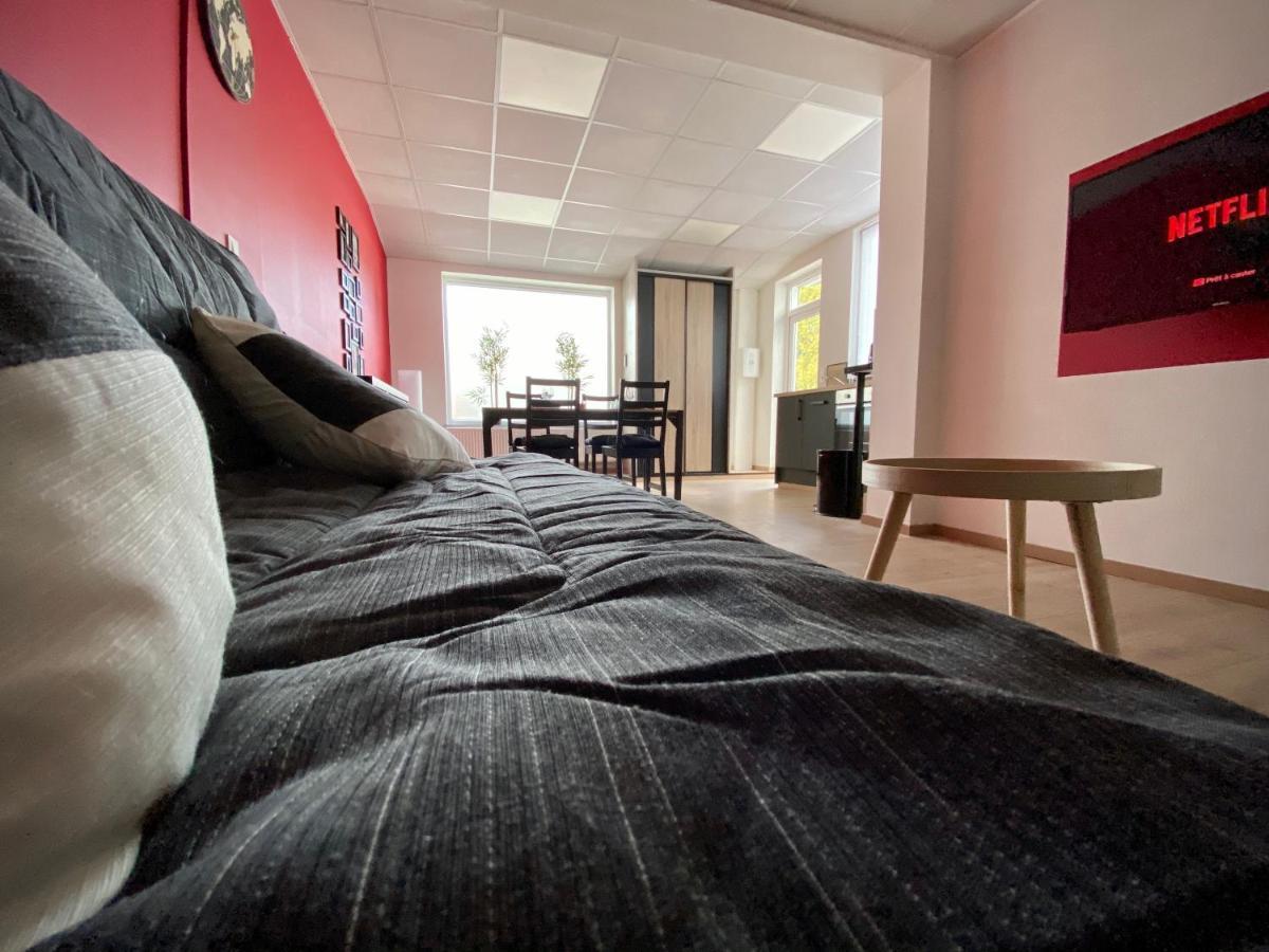 Logements Equipes A Onnaing Avec Espace Balneo En Option Proche Toyota, Autoroute Et Valenciennes المظهر الخارجي الصورة