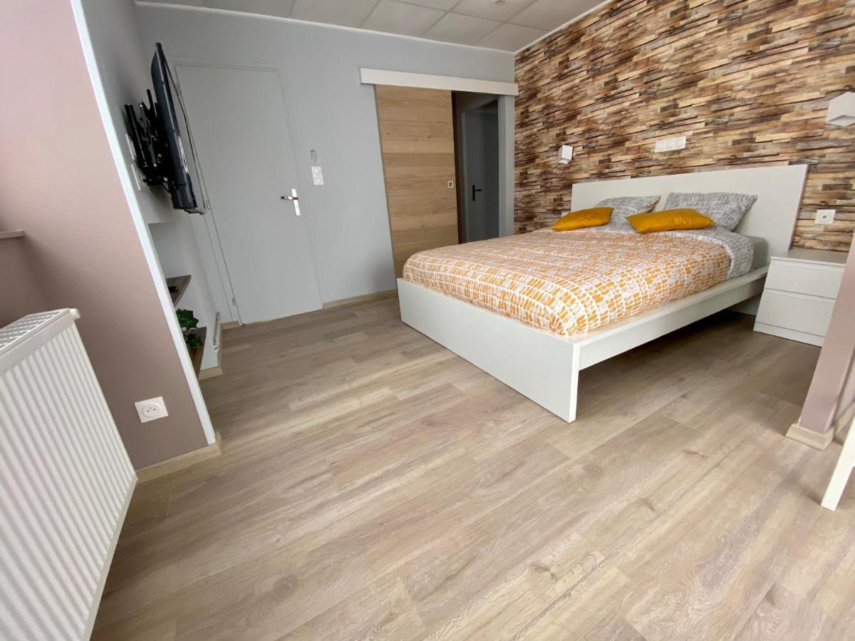 Logements Equipes A Onnaing Avec Espace Balneo En Option Proche Toyota, Autoroute Et Valenciennes المظهر الخارجي الصورة
