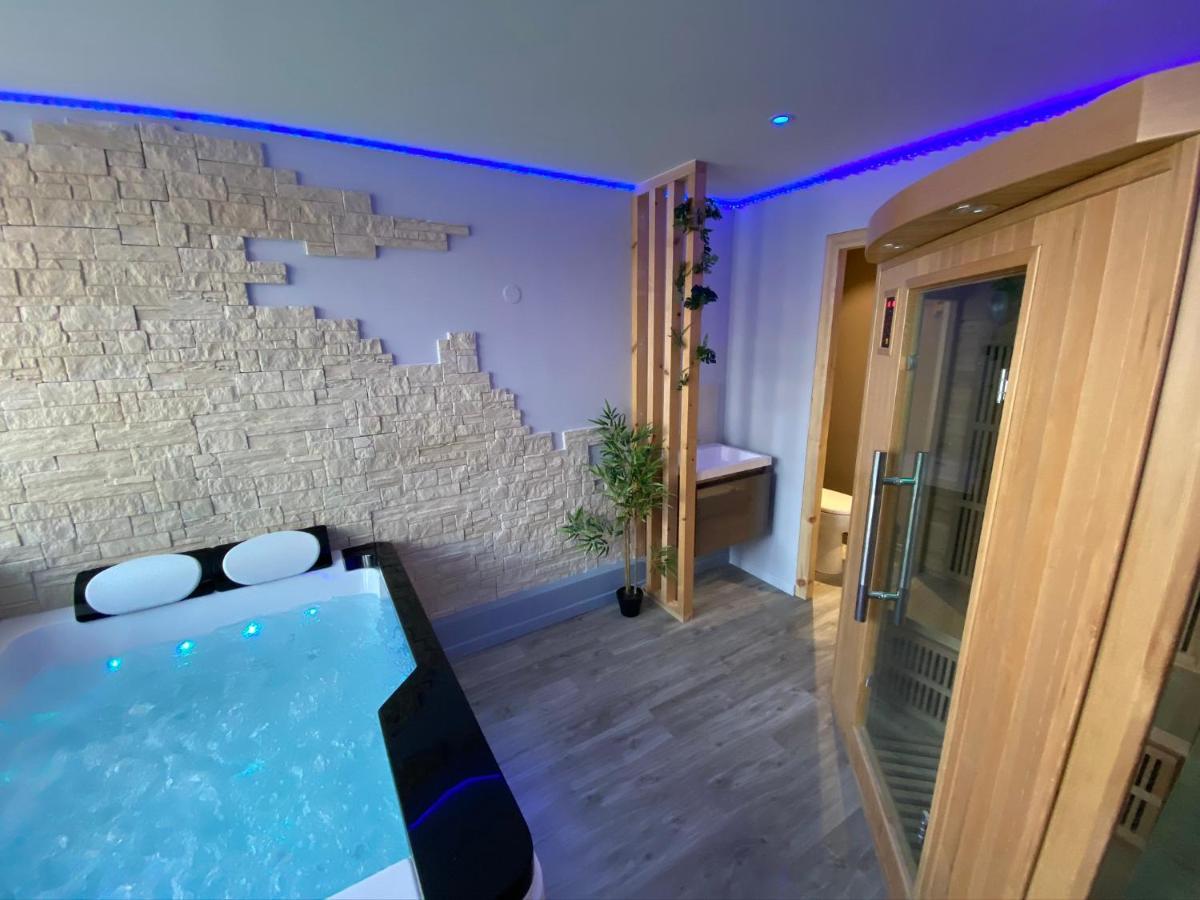 Logements Equipes A Onnaing Avec Espace Balneo En Option Proche Toyota, Autoroute Et Valenciennes المظهر الخارجي الصورة