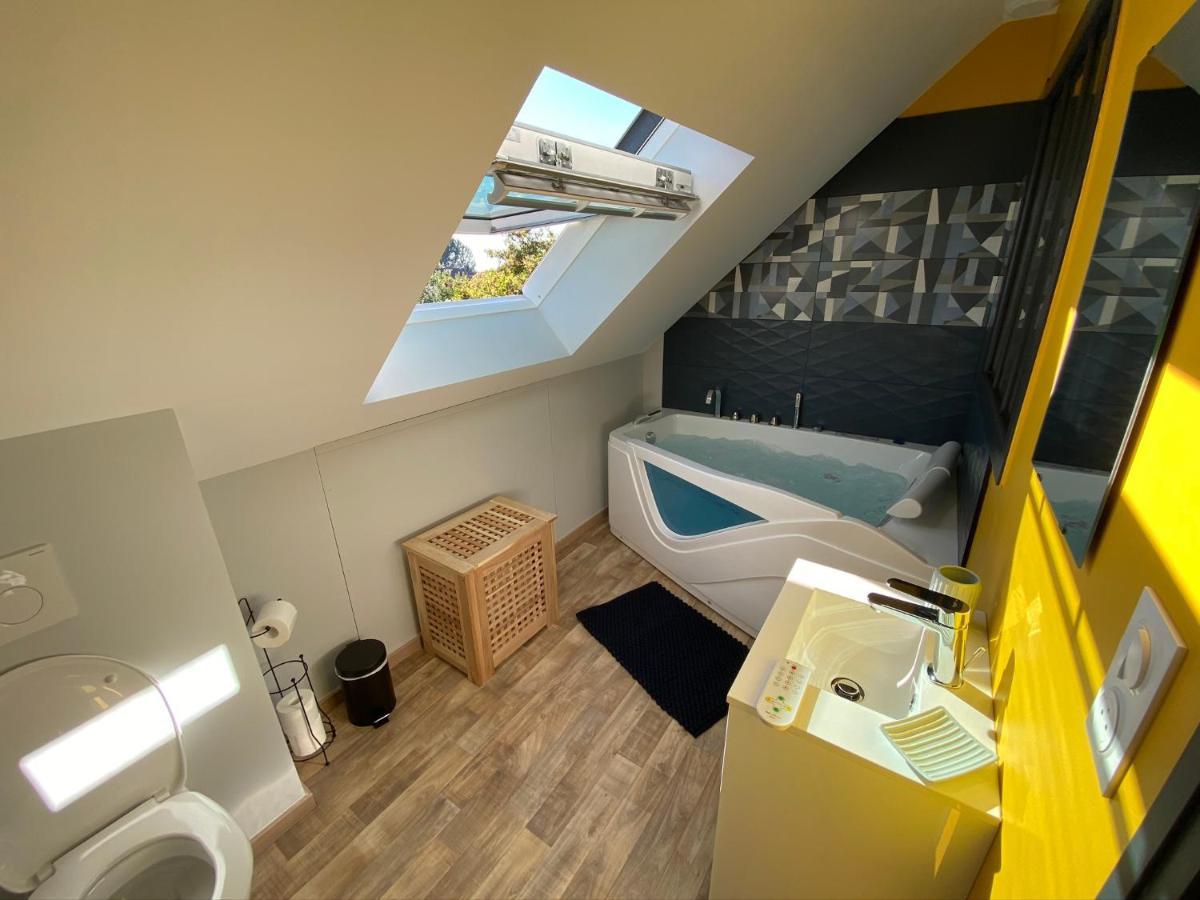 Logements Equipes A Onnaing Avec Espace Balneo En Option Proche Toyota, Autoroute Et Valenciennes المظهر الخارجي الصورة