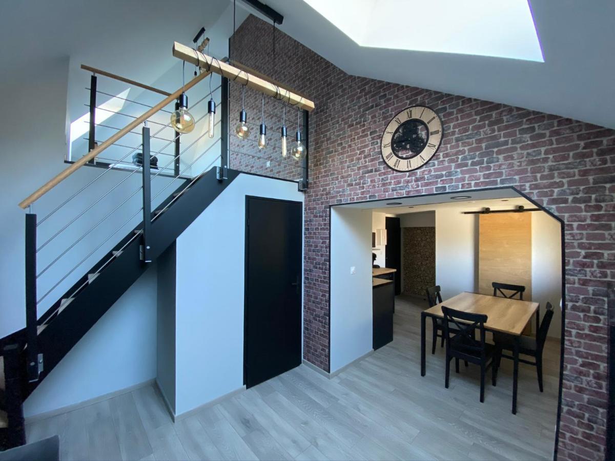 Logements Equipes A Onnaing Avec Espace Balneo En Option Proche Toyota, Autoroute Et Valenciennes المظهر الخارجي الصورة