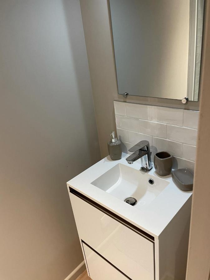 Logements Equipes A Onnaing Avec Espace Balneo En Option Proche Toyota, Autoroute Et Valenciennes المظهر الخارجي الصورة